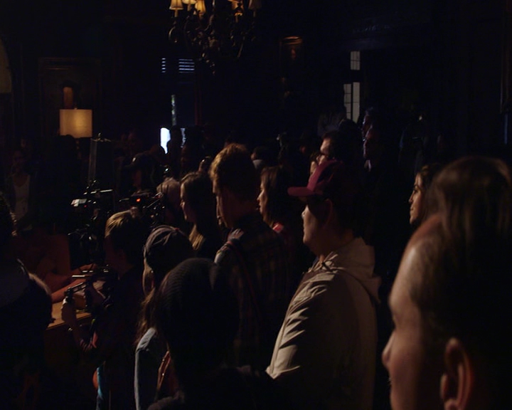 VampireDiaries-dot-nl_VampireDiaries-S8LastDayAsAVampire0741.jpg