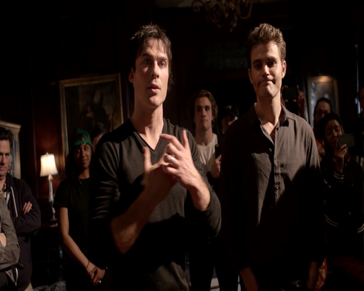 VampireDiaries-dot-nl_VampireDiaries-S8LastDayAsAVampire0743.jpg