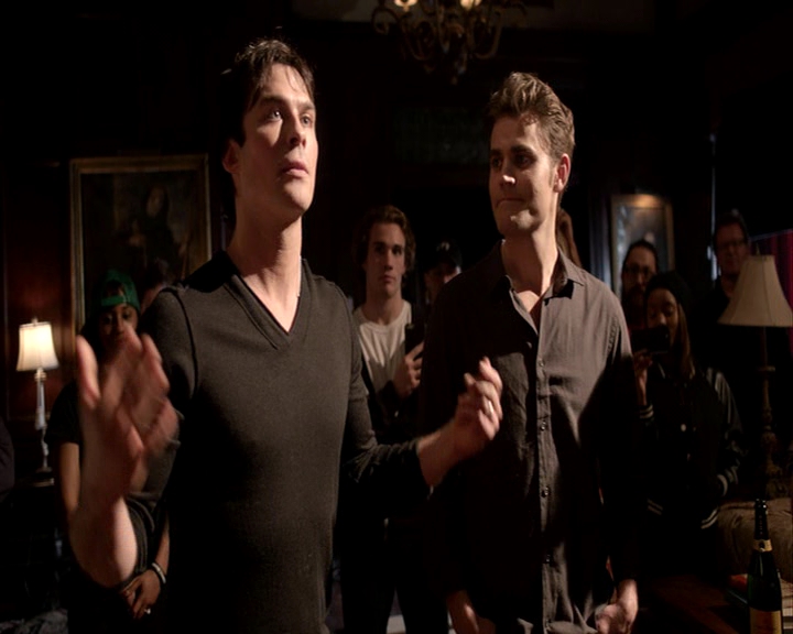 VampireDiaries-dot-nl_VampireDiaries-S8LastDayAsAVampire0746.jpg