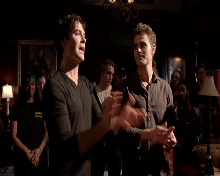 VampireDiaries-dot-nl_VampireDiaries-S8LastDayAsAVampire0749.jpg