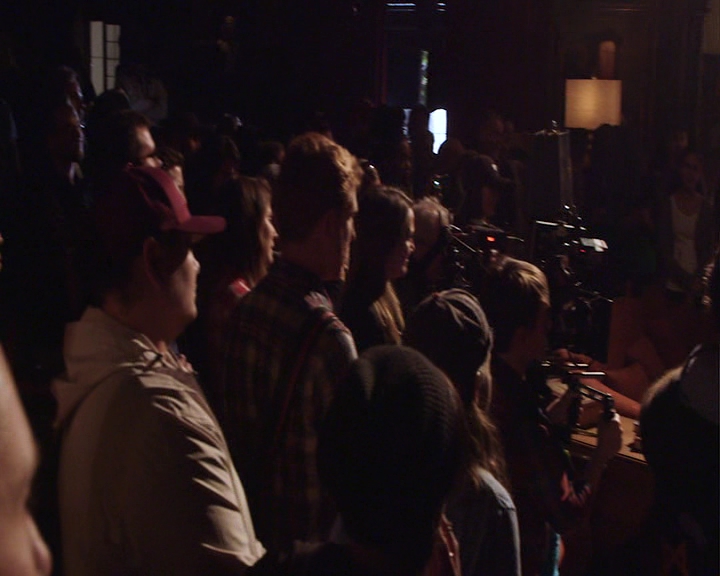 VampireDiaries-dot-nl_VampireDiaries-S8LastDayAsAVampire0774.jpg