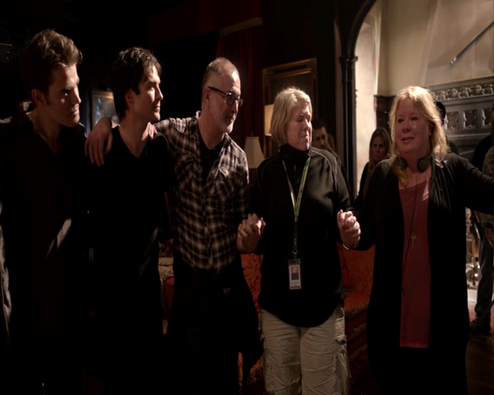 VampireDiaries-dot-nl_VampireDiaries-S8LastDayAsAVampire0802.jpg