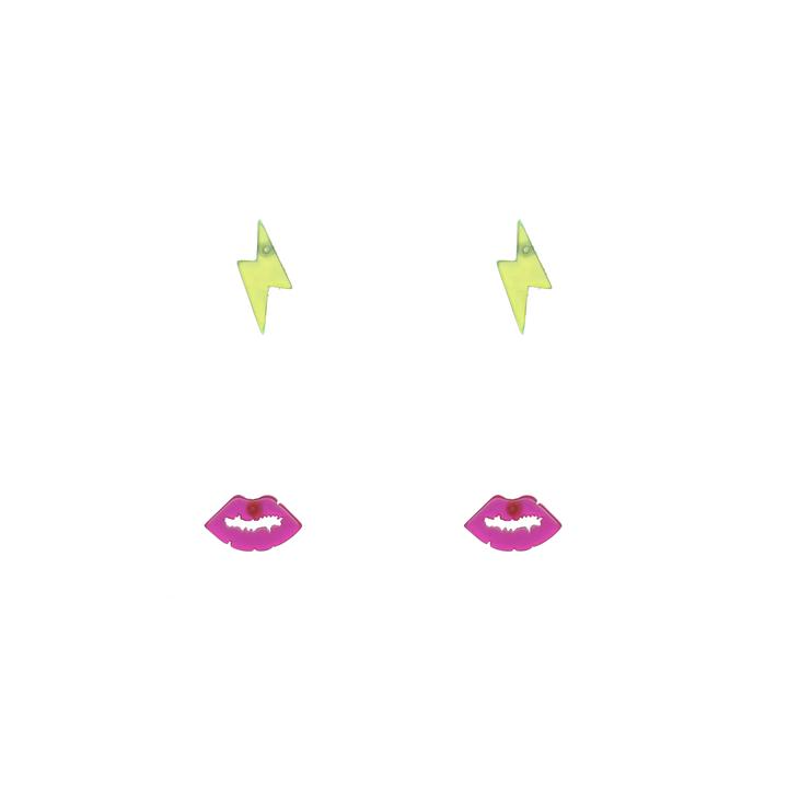 03-GirlPowerEarings001.jpg