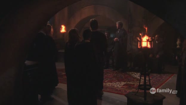 VampireDiariesWorld-dot-org-Greek-2x20IsntItBro-mantic0023.jpg