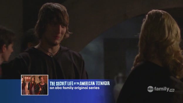 VampireDiariesWorld-dot-org-Greek-2x20IsntItBro-mantic2043.jpg