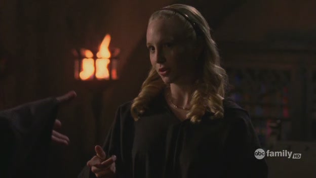 VampireDiariesWorld-dot-org-Greek-2x20IsntItBro-mantic2056.jpg