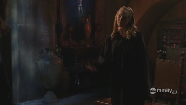 VampireDiariesWorld-dot-org-Greek-2x20IsntItBro-mantic2061.jpg