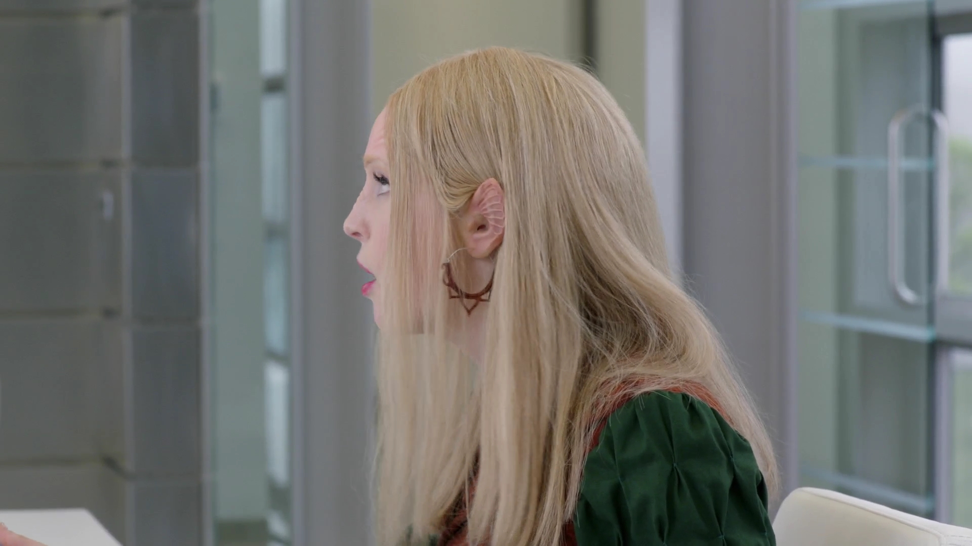 VampireDiariesWorld-dot-nl_TheOrville2x03-0530.jpg