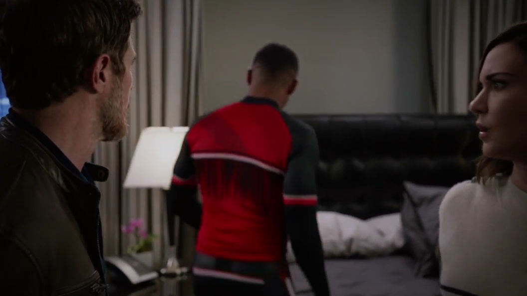 VampireDiariesWorld-dot-nl_NoSleepTillChristmas3416.jpg VampireDiariesWorld-dot-nl_NoSleepTillChristmas3416.jpg