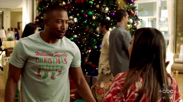 VampireDiariesWorld-dot-nl_SameTimeNextChristmas0560.jpg