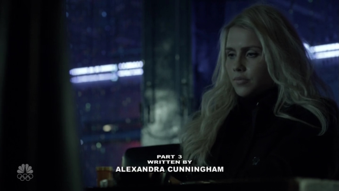 Charmed-Online-dot-NL-Aquarius2x01-0619.jpg Charmed-Online-dot-NL-Aquarius2x01-0619.jpg