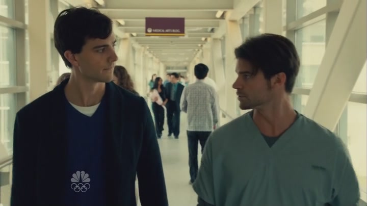 VampireDiariesWorld-dot-org_SavingHopeS01E01-2146.jpg