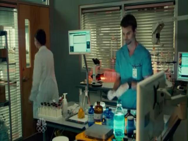 VampireDiariesWorld-dot-org_SavingHopeS01E06-1896.jpg VampireDiariesWorld-dot-org_SavingHopeS01E06-1896.jpg