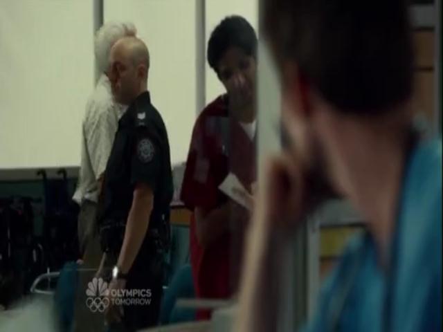 VampireDiariesWorld-dot-org_SavingHopeS01E08-1546.jpg