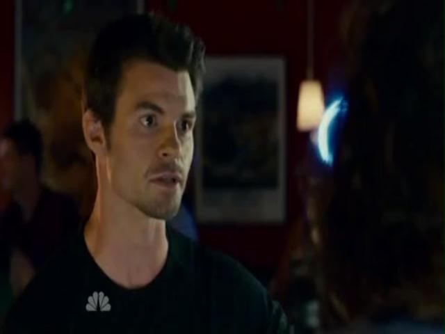 VampireDiariesWorld-dot-org_SavingHopeS01E10-1928.jpg