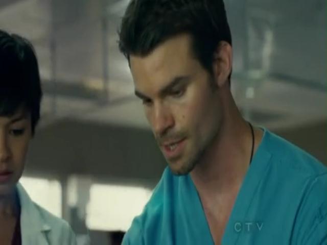 VampireDiariesWorld-dot-org_SavingHopeS01E13-0860.jpg