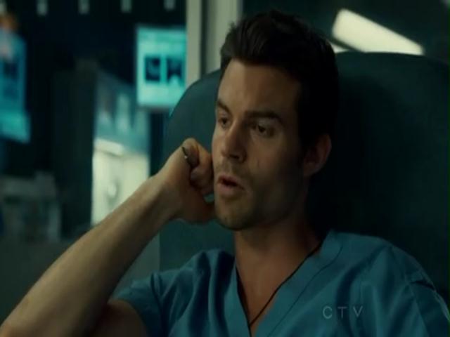 VampireDiariesWorld-dot-org_SavingHopeS01E13-2006.jpg