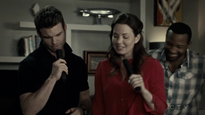 VampireDiariesWorld-dot-org_SavingHope3x05-2469.jpg