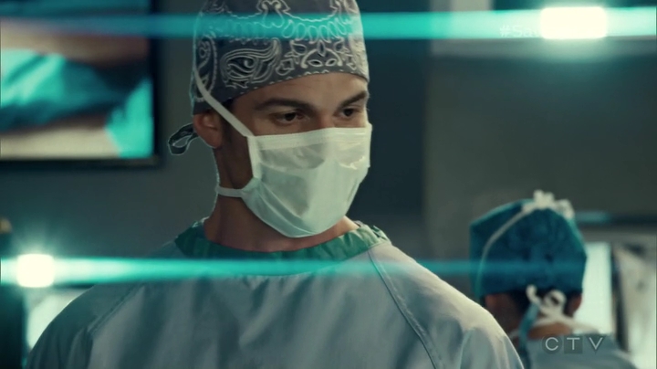 VampireDiariesWorld_dot_nl-SavingHope3x09-1610.jpg
