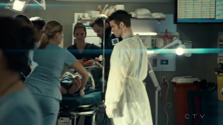 VampireDiariesWorld_dot_nl-SavingHope3x17-129.jpg