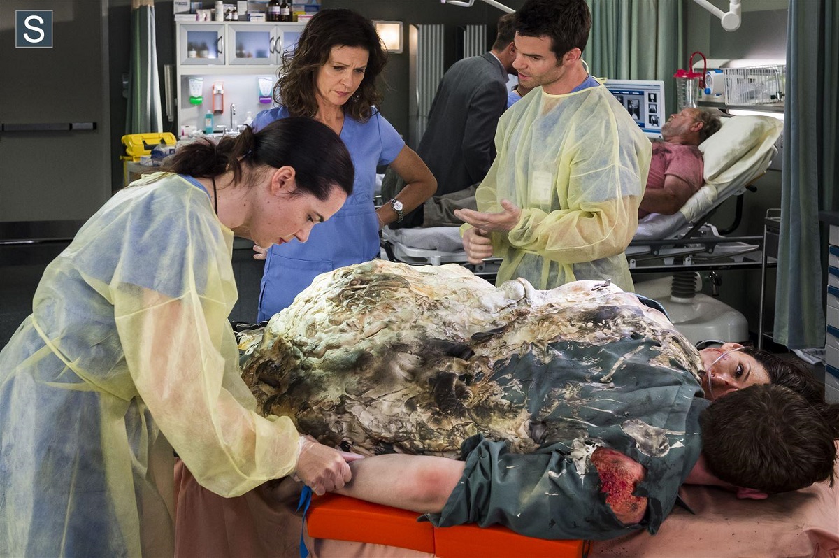 3x03-003.jpg