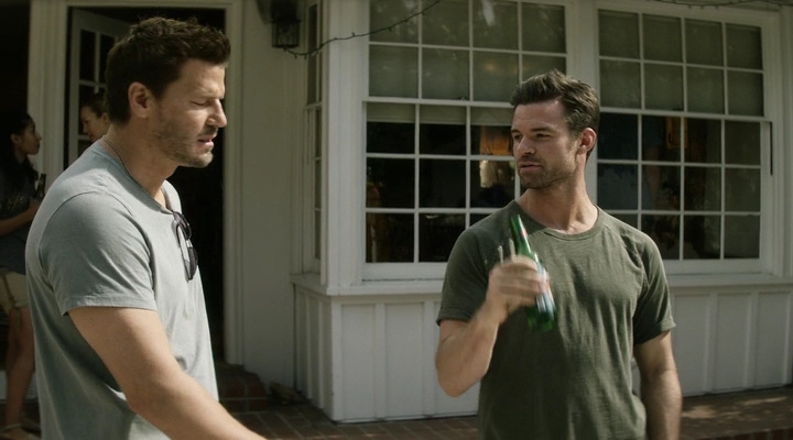 VampireDiariesWorld-dot-nl_Sealteam1x02-00193.jpg VampireDiariesWorld-dot-nl_Sealteam1x02-00193.jpg