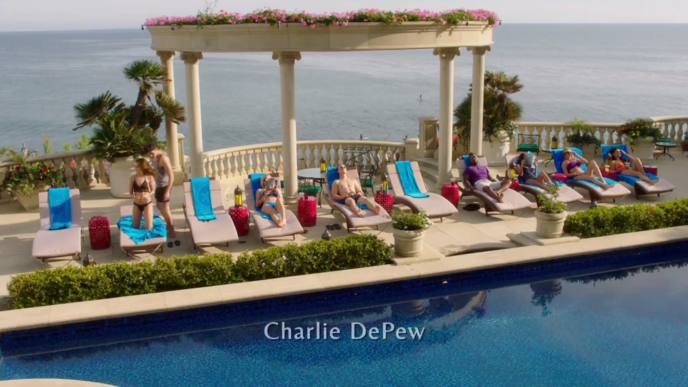 VampireDiariesWorld-dot-nl_FamousInLove2x01-0087.jpg
