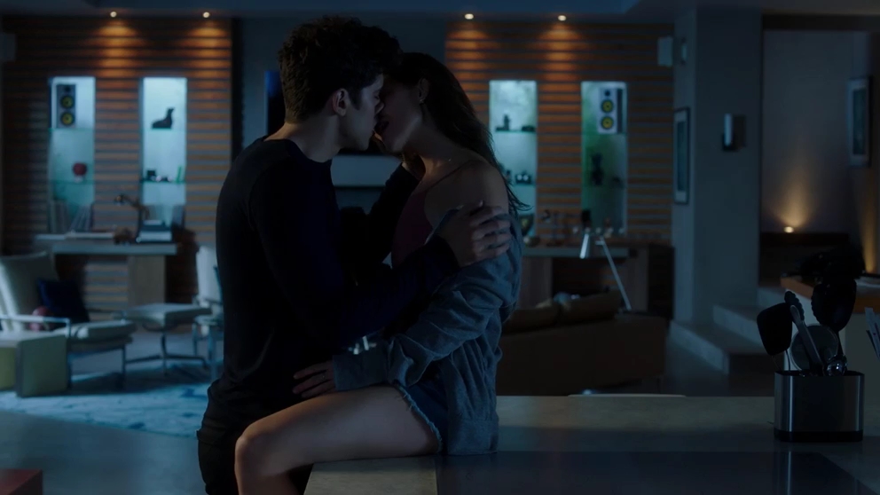 VampireDiariesWorld-dot-nl_FamousInLove2x02-1023.jpg VampireDiariesWorld-dot-nl_FamousInLove2x02-1023.jpg