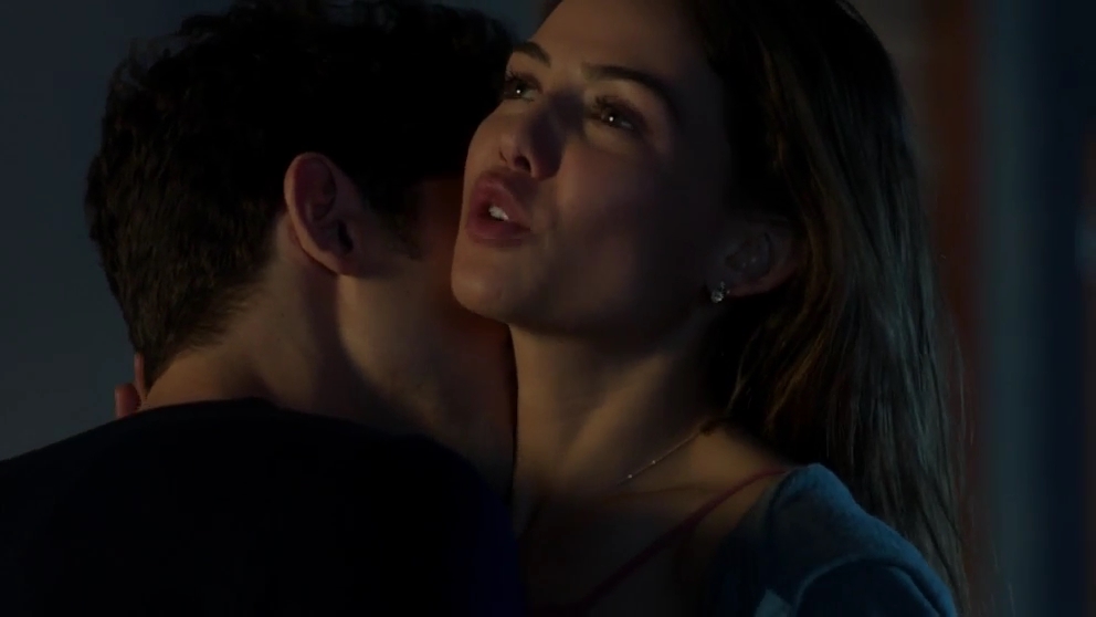 VampireDiariesWorld-dot-nl_FamousInLove2x02-1026.jpg VampireDiariesWorld-dot-nl_FamousInLove2x02-1026.jpg