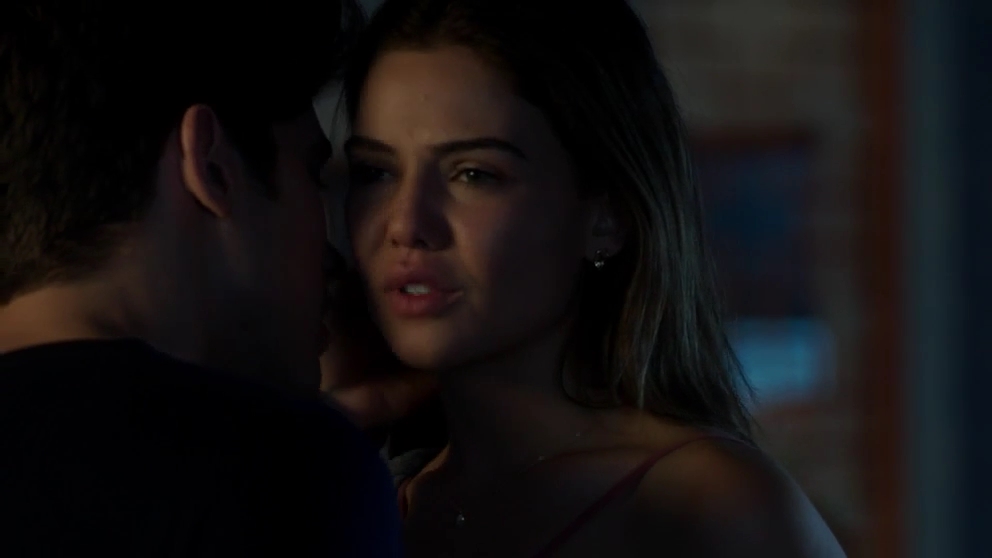VampireDiariesWorld-dot-nl_FamousInLove2x02-1034.jpg VampireDiariesWorld-dot-nl_FamousInLove2x02-1034.jpg