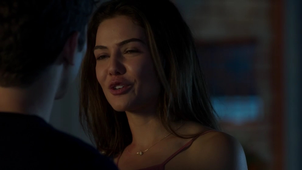 VampireDiariesWorld-dot-nl_FamousInLove2x02-1040.jpg VampireDiariesWorld-dot-nl_FamousInLove2x02-1040.jpg