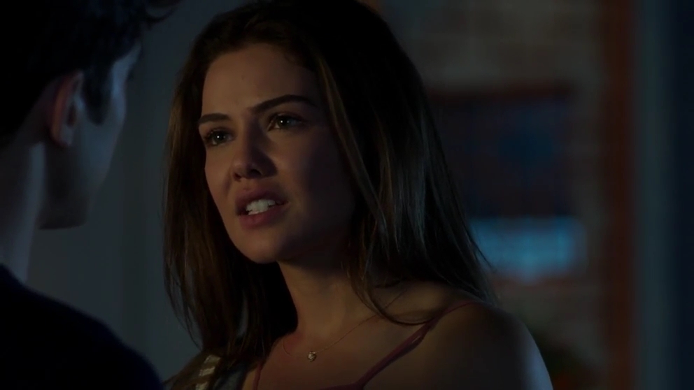 VampireDiariesWorld-dot-nl_FamousInLove2x02-1045.jpg VampireDiariesWorld-dot-nl_FamousInLove2x02-1045.jpg