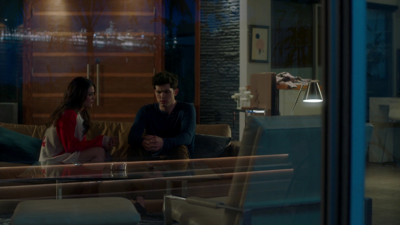 VampireDiariesWorld-dot-NL_FamousInLove2x07-0518.jpg VampireDiariesWorld-dot-NL_FamousInLove2x07-0518.jpg