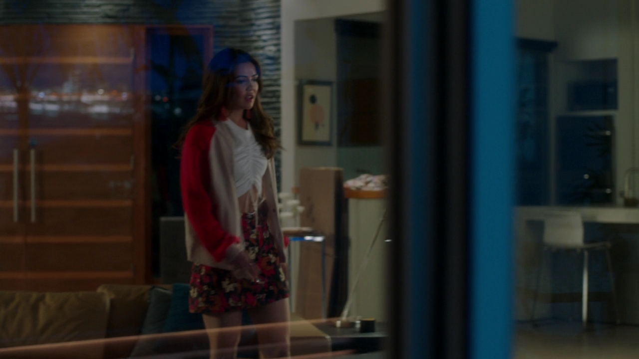 VampireDiariesWorld-dot-NL_FamousInLove2x07-0597.jpg VampireDiariesWorld-dot-NL_FamousInLove2x07-0597.jpg