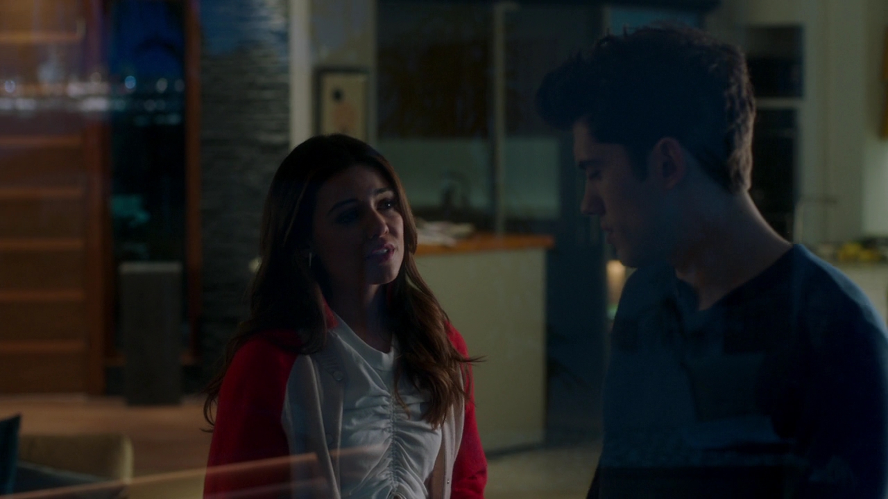 VampireDiariesWorld-dot-NL_FamousInLove2x07-0613.jpg VampireDiariesWorld-dot-NL_FamousInLove2x07-0613.jpg