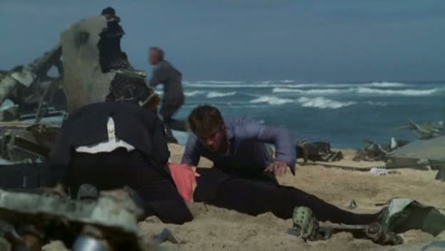 VampireDiariesWorld-dot-org_Lost-1x01PilotPart1-00023.jpg VampireDiariesWorld-dot-org_Lost-1x01PilotPart1-00023.jpg