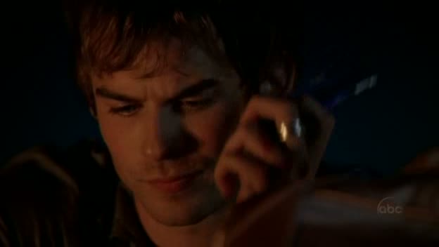 VampireDiariesWorld-dot-org_Lost-1x01PilotPart1-00075.jpg