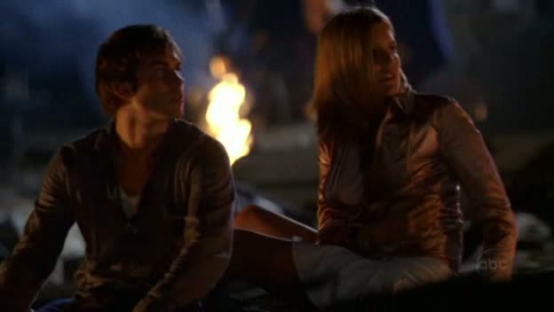 VampireDiariesWorld-dot-org_Lost-1x01PilotPart1-00084.jpg VampireDiariesWorld-dot-org_Lost-1x01PilotPart1-00084.jpg