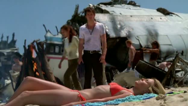 VampireDiariesWorld-dot-org_Lost-1x02PilotPart2-00015.jpg
