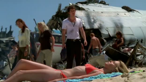 VampireDiariesWorld-dot-org_Lost-1x02PilotPart2-00016.jpg
