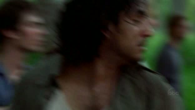 VampireDiariesWorld-dot-org_Lost-1x02PilotPart2-00178.jpg