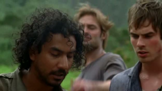VampireDiariesWorld-dot-org_Lost-1x02PilotPart2-00229.jpg