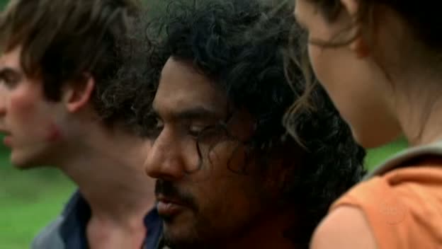 VampireDiariesWorld-dot-org_Lost-1x02PilotPart2-00259.jpg