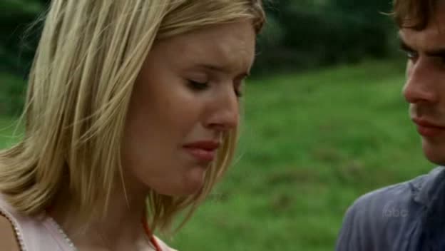 VampireDiariesWorld-dot-org_Lost-1x02PilotPart2-00266.jpg