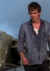 VampireDiariesWorld-dot-org_Lost-1x02PilotPart2-00061.jpg