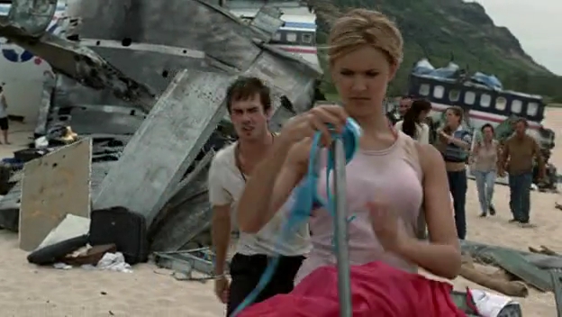 VampireDiariesWorld-dot-org_LostS01E04-1830.jpg VampireDiariesWorld-dot-org_LostS01E04-1830.jpg