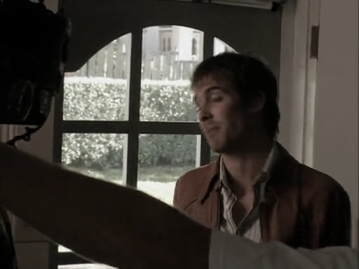 VampireDiariesWorld-dot-nl_LostS1-Departure_WelcomeToOahu-TheMakingOfThePilot0741.jpg VampireDiariesWorld-dot-nl_LostS1-Departure_WelcomeToOahu-TheMakingOfThePilot0741.jpg