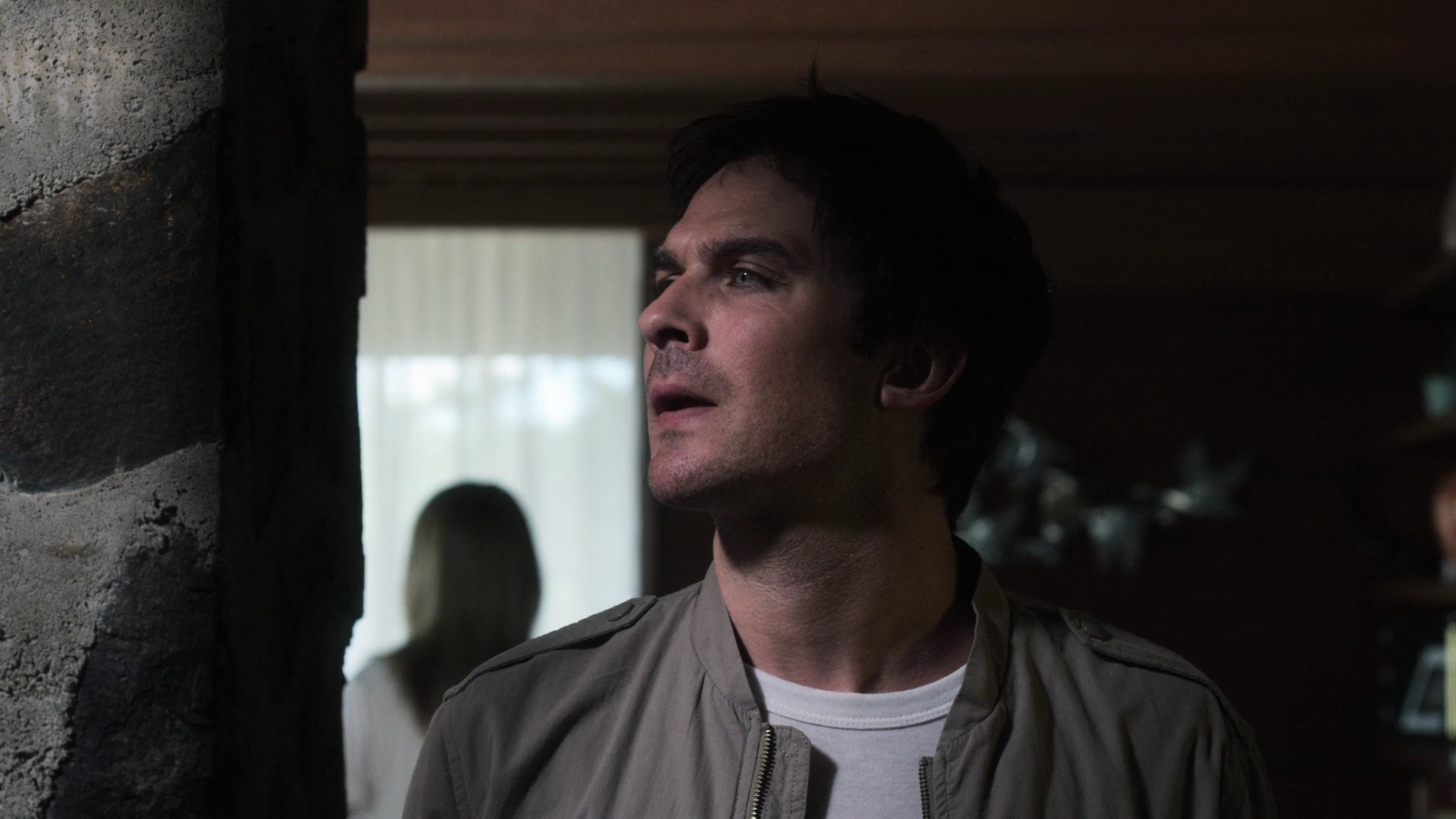 VampireDiariesWorld-dot-nl_V-Wars1x01-2049.jpg VampireDiariesWorld-dot-nl_V-Wars1x01-2049.jpg