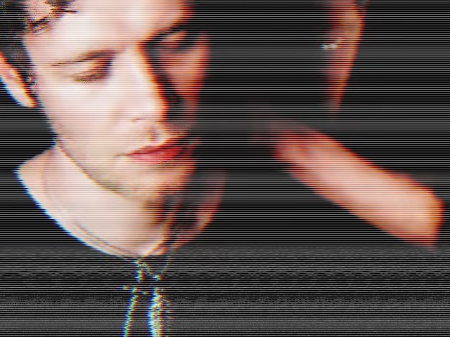 011.jpg