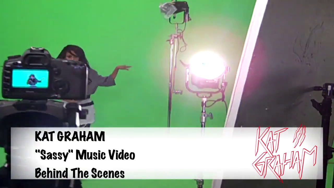 VampireDiariesWorld-dot-org_Sassy-MusicVideo_BehindTheScenes-Captures00007.png